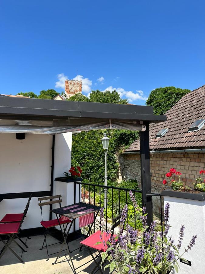 Penzion, Vinny Sklep A Cafe Barta Mikulov Exterior photo