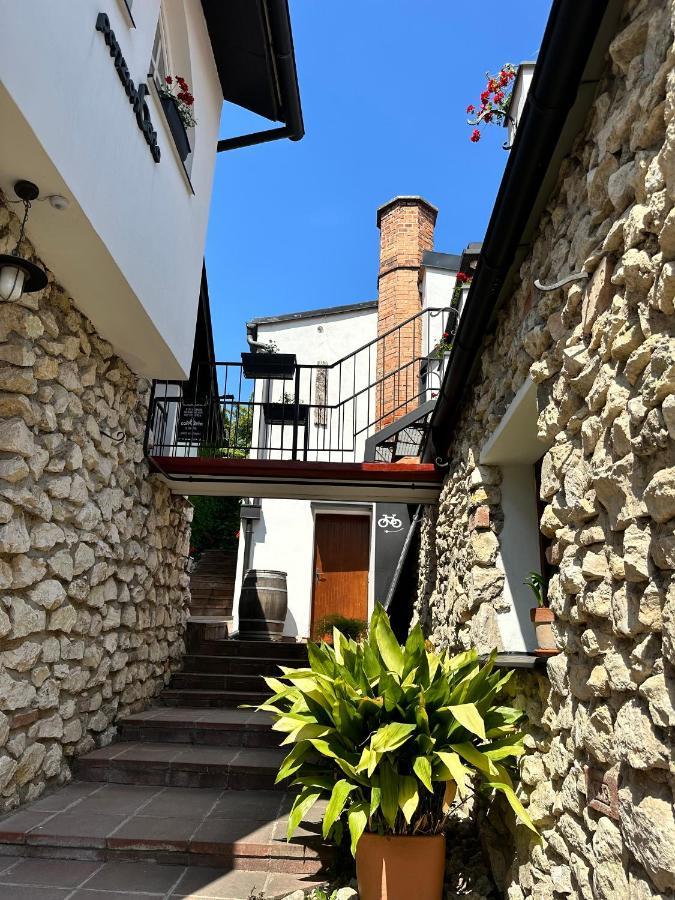Penzion, Vinny Sklep A Cafe Barta Mikulov Exterior photo