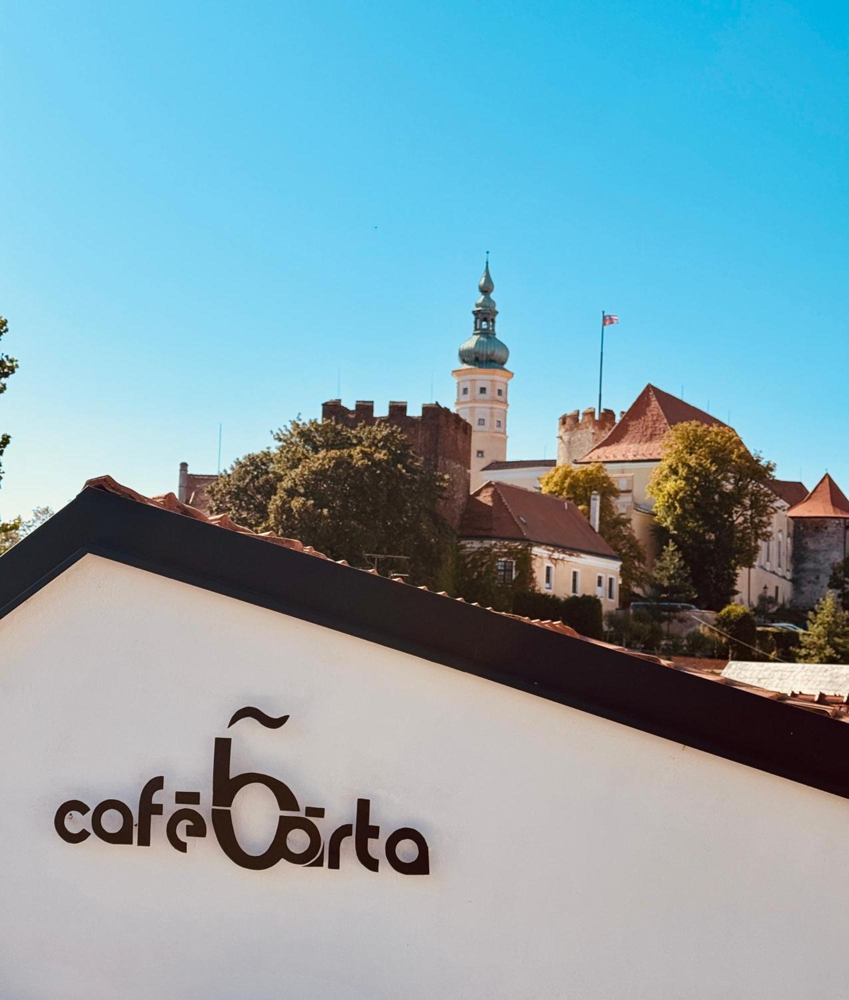 Penzion, Vinny Sklep A Cafe Barta Mikulov Exterior photo